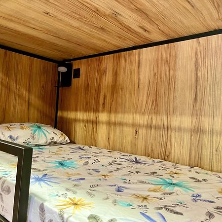 Velvet Hostel Madrid Dış mekan fotoğraf