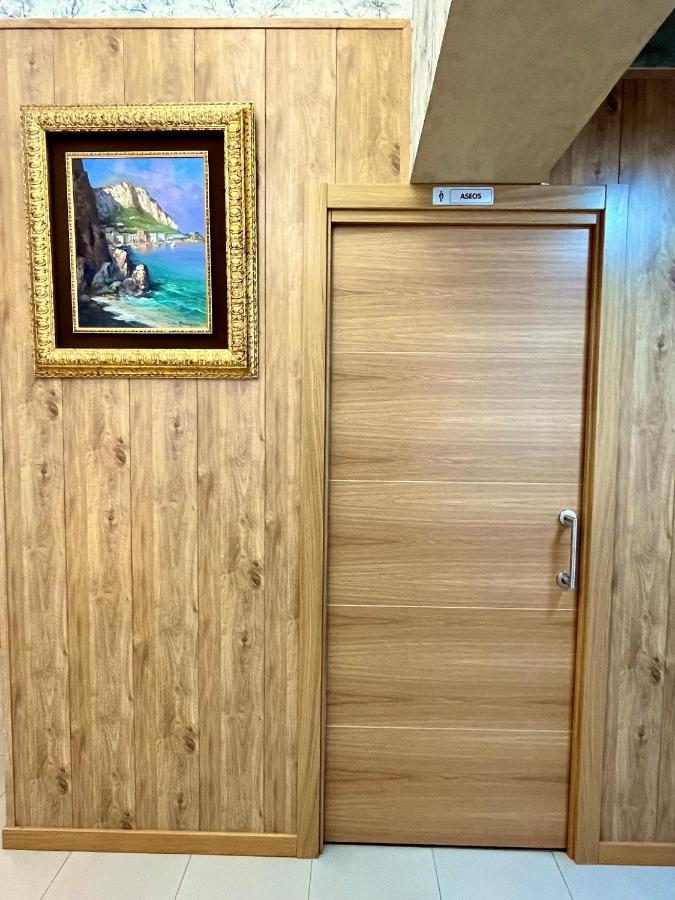 Velvet Hostel Madrid Dış mekan fotoğraf