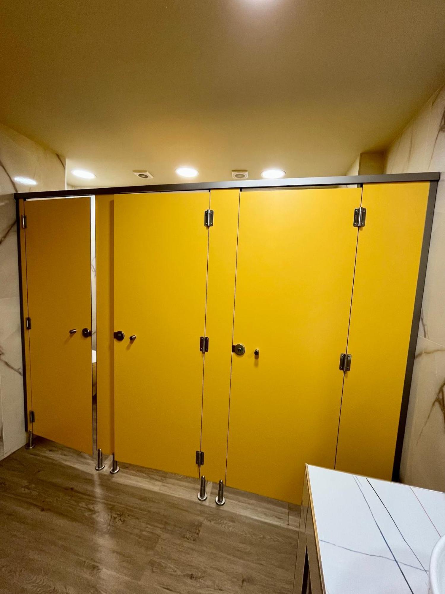 Velvet Hostel Madrid Dış mekan fotoğraf
