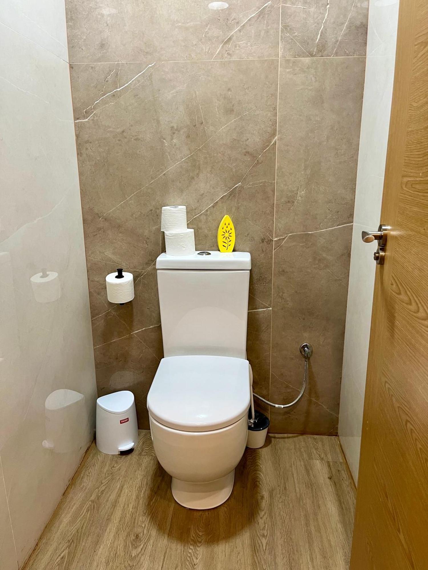 Velvet Hostel Madrid Dış mekan fotoğraf
